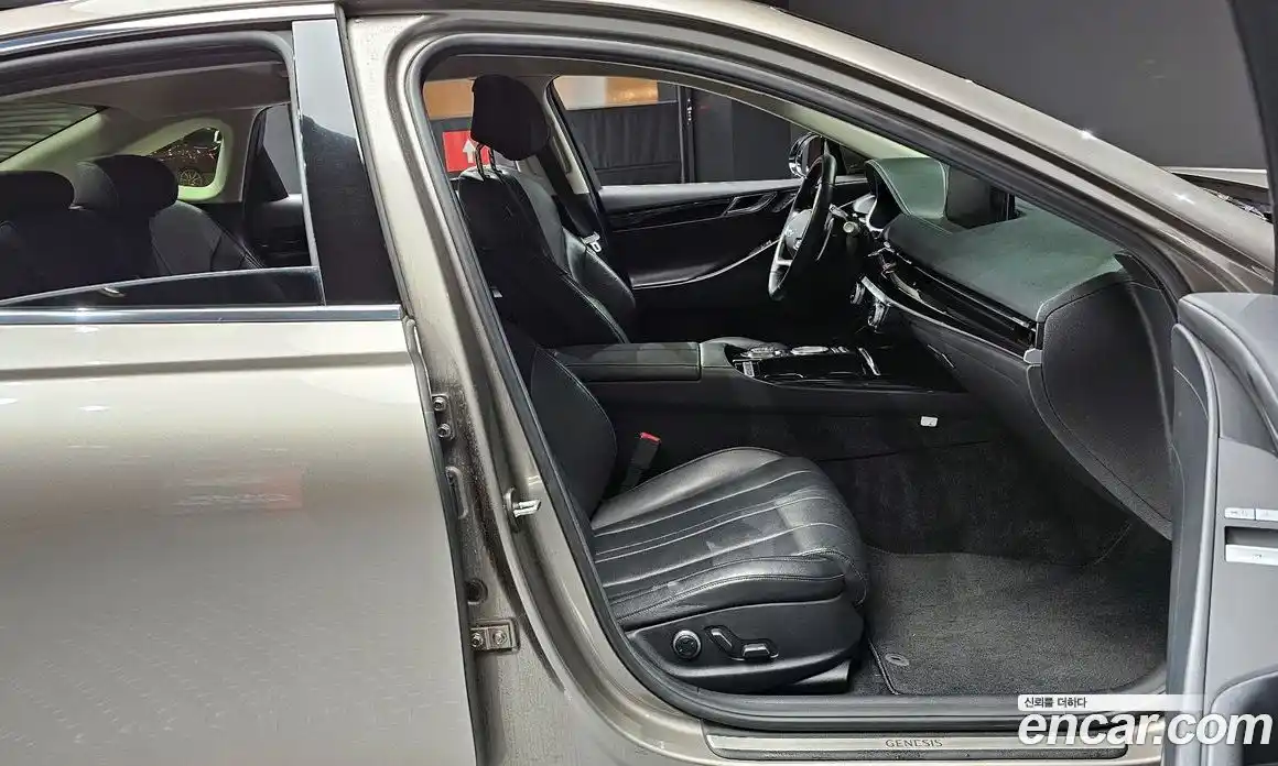 Genesis G80 2021 2.5 Автомат в Москве № 224381, фото 16