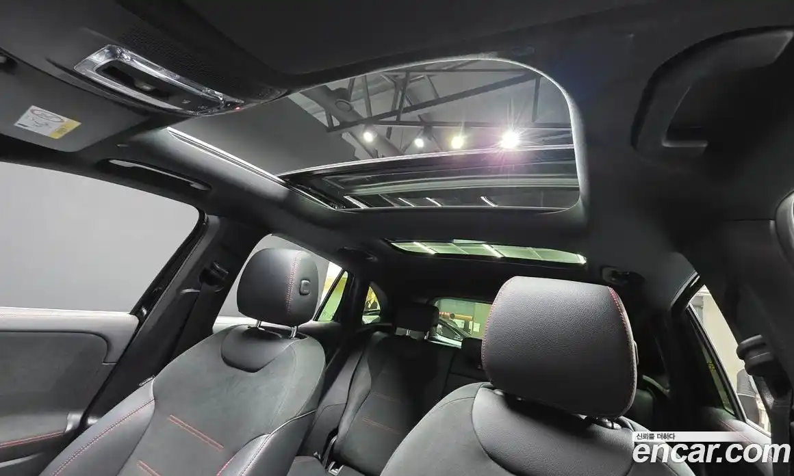 Mercedes-Benz GLA-Class 2023 2.0 Автомат в Москве № 224632, фото 11