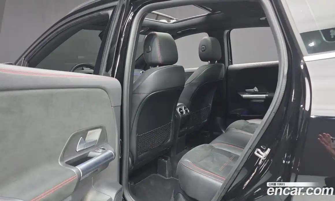 Mercedes-Benz GLA-Class 2023 2.0 Автомат в Москве № 224632, фото 18