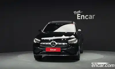 Mercedes-Benz GLA-Class 2023 2.0 Автомат в Москве № 224632, миниатюра 3