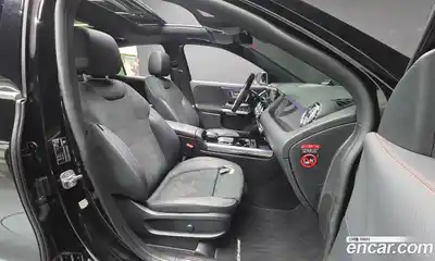 Mercedes-Benz GLA-Class 2023 2.0 Автомат в Москве № 224632, миниатюра 10