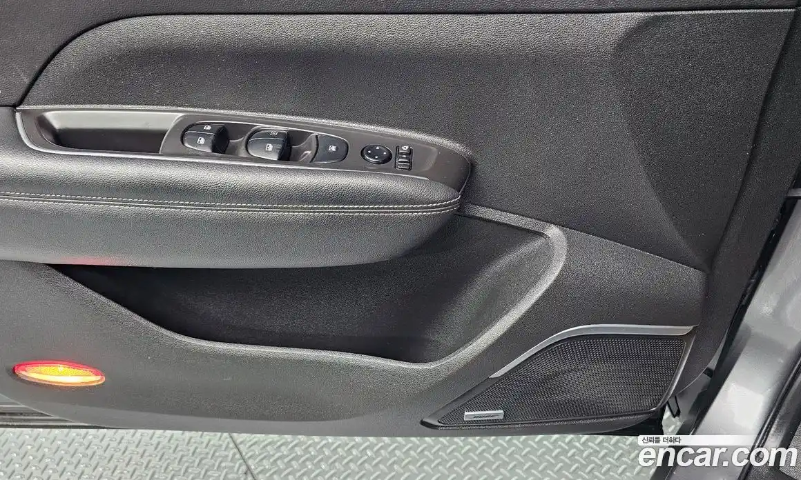 Renault QM6 2017 2.0 Автомат в Москве № 226059, фото 4