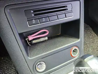 Volkswagen Tiguan 2014 2.0 Автомат в Москве № 226616, миниатюра 10