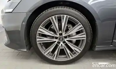 Audi A6 2023 2.0 Автомат в Москве № 229876, миниатюра 4