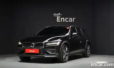 Volvo V60, 2021