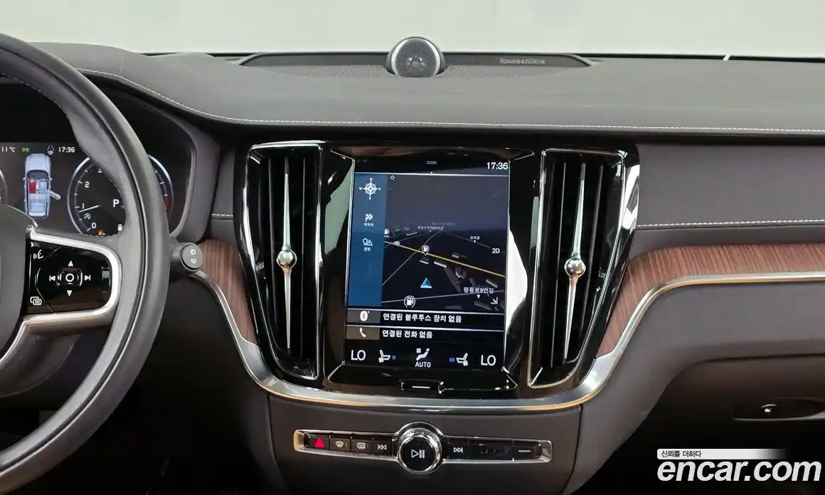 Volvo V60 2021 2.0 Автомат в Москве № 230397, фото 14