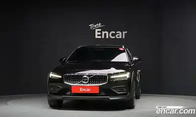 Volvo V60 2021 2.0 Автомат в Москве № 230397, миниатюра 3