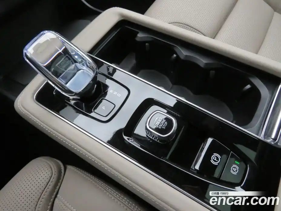 Volvo XC90 2026 2.0 Автомат в Москве № 230724, фото 18