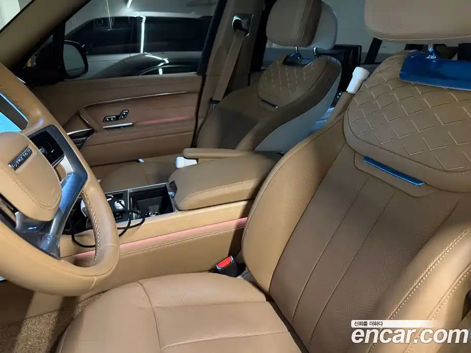 Land Rover Range-Rover 2023 4.4 Автомат в Москве № 231299, фото 13