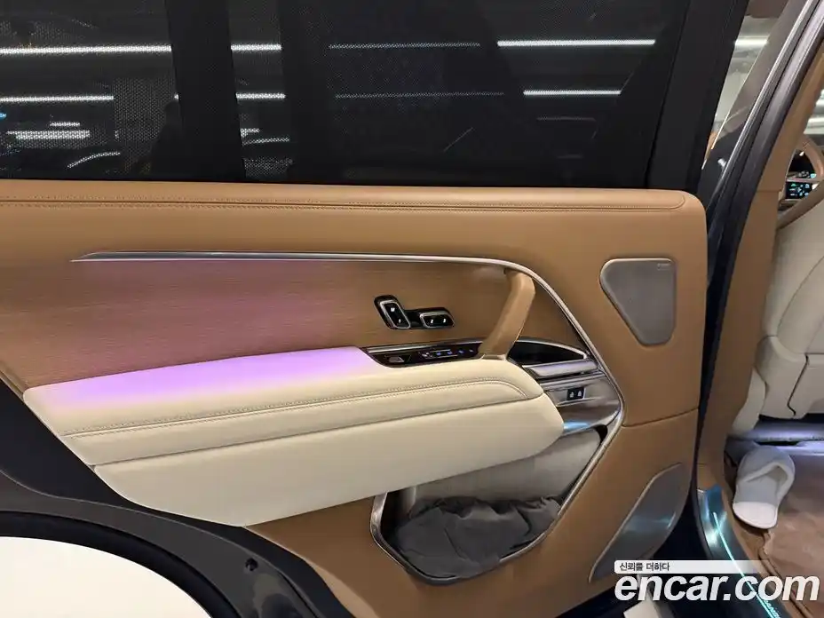 Land Rover Range-Rover 2023 4.4 Автомат в Москве № 231299, фото 16