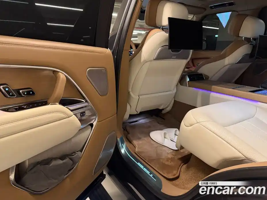 Land Rover Range-Rover 2023 4.4 Автомат в Москве № 231299, фото 17