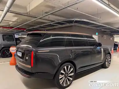 Land Rover Range-Rover 2023 4.4 Автомат в Москве № 231299, миниатюра 4