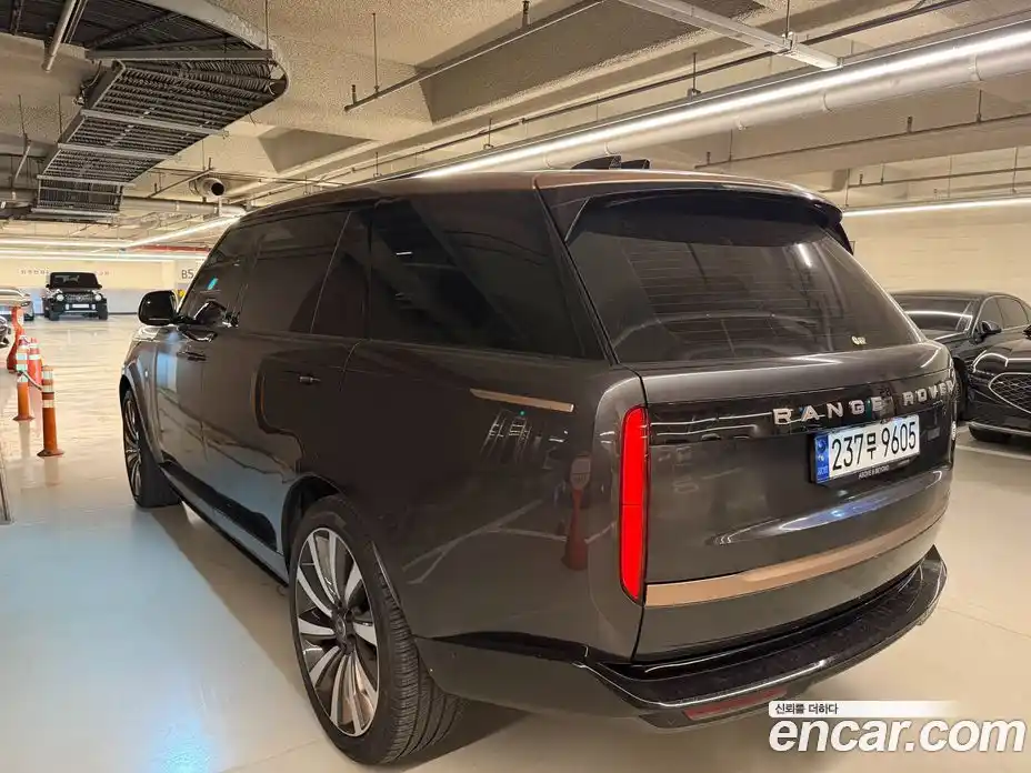 Land Rover Range-Rover 2023 4.4 Автомат в Москве № 231299, фото 6