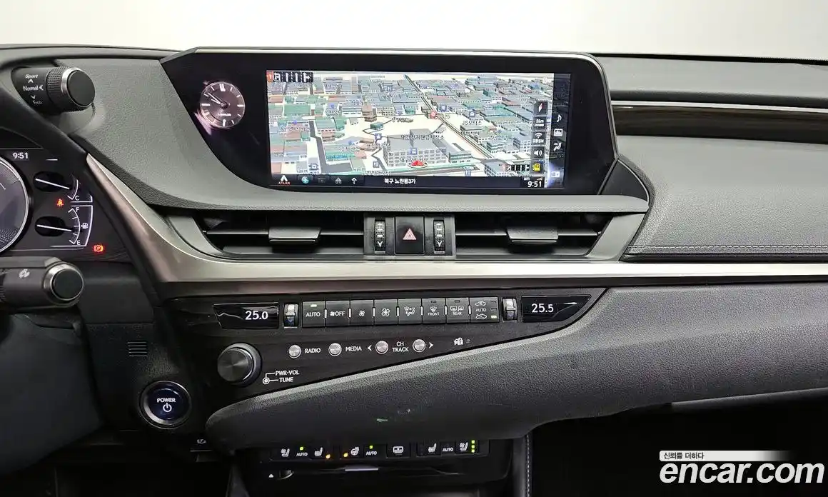 Lexus ES 2019 2.5 Автомат в Москве № 232017, фото 18