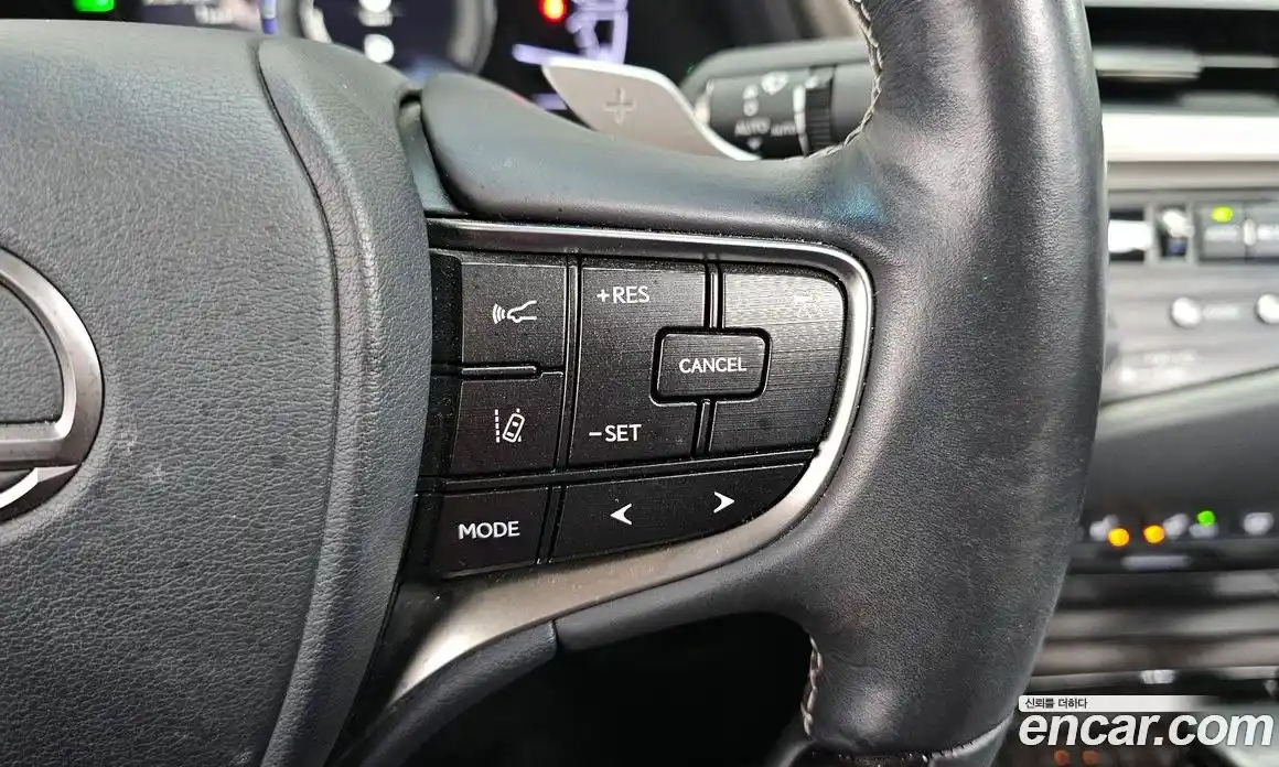 Lexus ES 2019 2.5 Автомат в Москве № 232017, фото 8