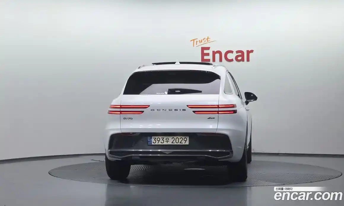 Genesis GV70 2025 2.5 Автомат в Москве № 23289, фото 13