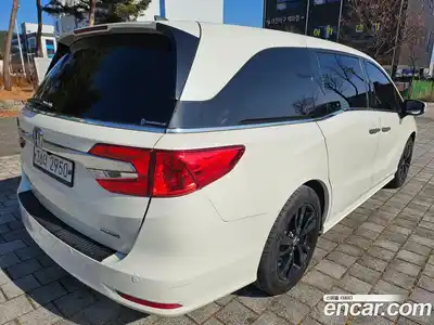Honda Odyssey 2019 3.5 Автомат в Москве № 232980, миниатюра 6