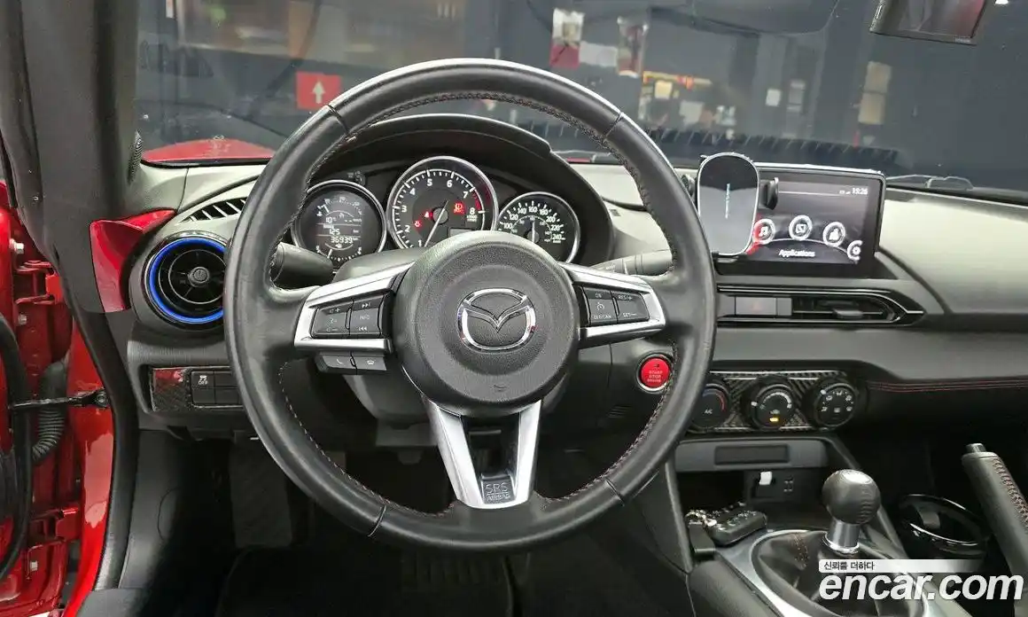 Mazda MX-5 Miata 2019 2.0 Механическая в Москве № 236091, фото 12