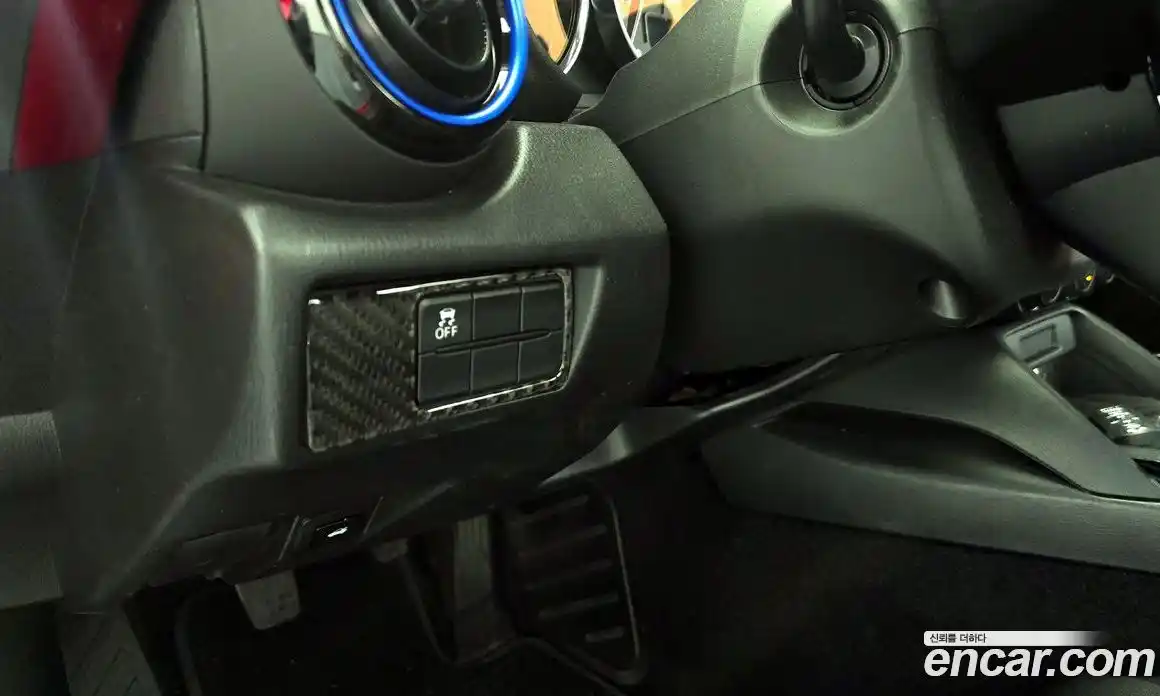 Mazda MX-5 Miata 2019 2.0 Механическая в Москве № 236091, фото 16