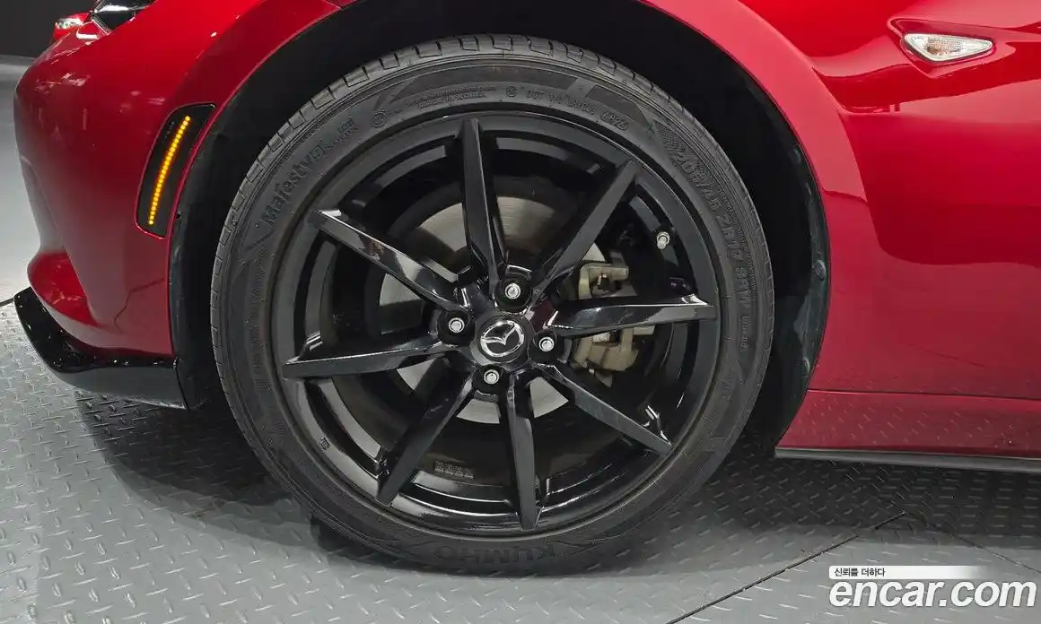 Mazda MX-5 Miata 2019 2.0 Механическая в Москве № 236091, фото 5