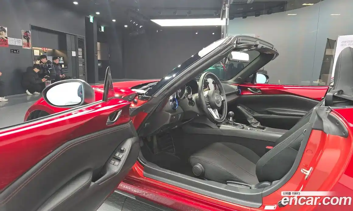 Mazda MX-5 Miata 2019 2.0 Механическая в Москве № 236091, фото 10