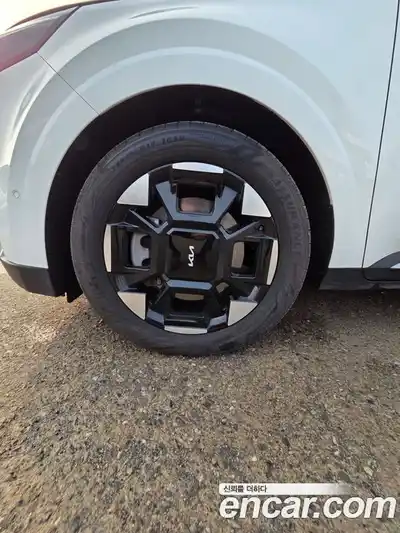 Kia Canival 2025 1.6 Автомат в Москве № 247826, миниатюра 5