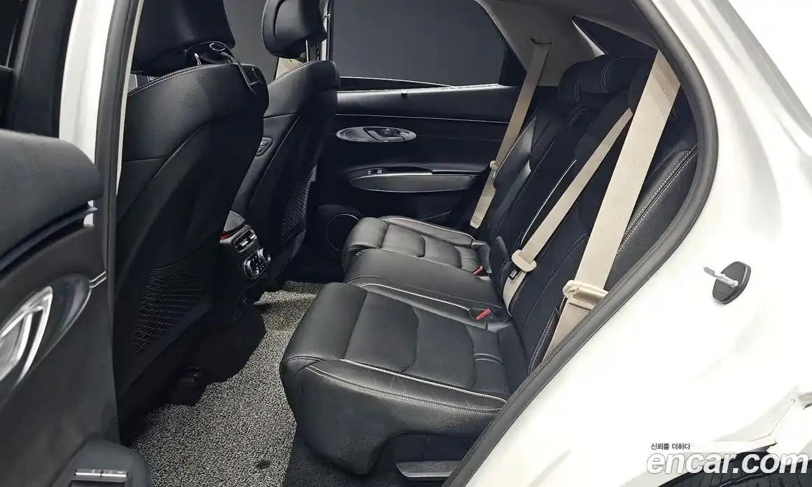 Genesis GV70 2022 0.1 Автомат в Москве № 25240, фото 12