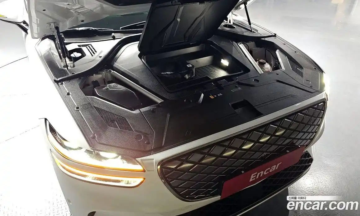 Genesis GV70 2022 0.1 Автомат в Москве № 25240, фото 6