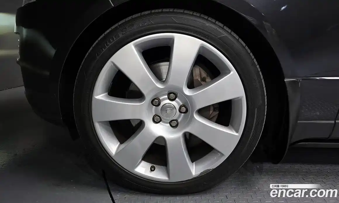 Land Rover Range-Rover 2015 4.4 Автомат в Москве № 252829, фото 15