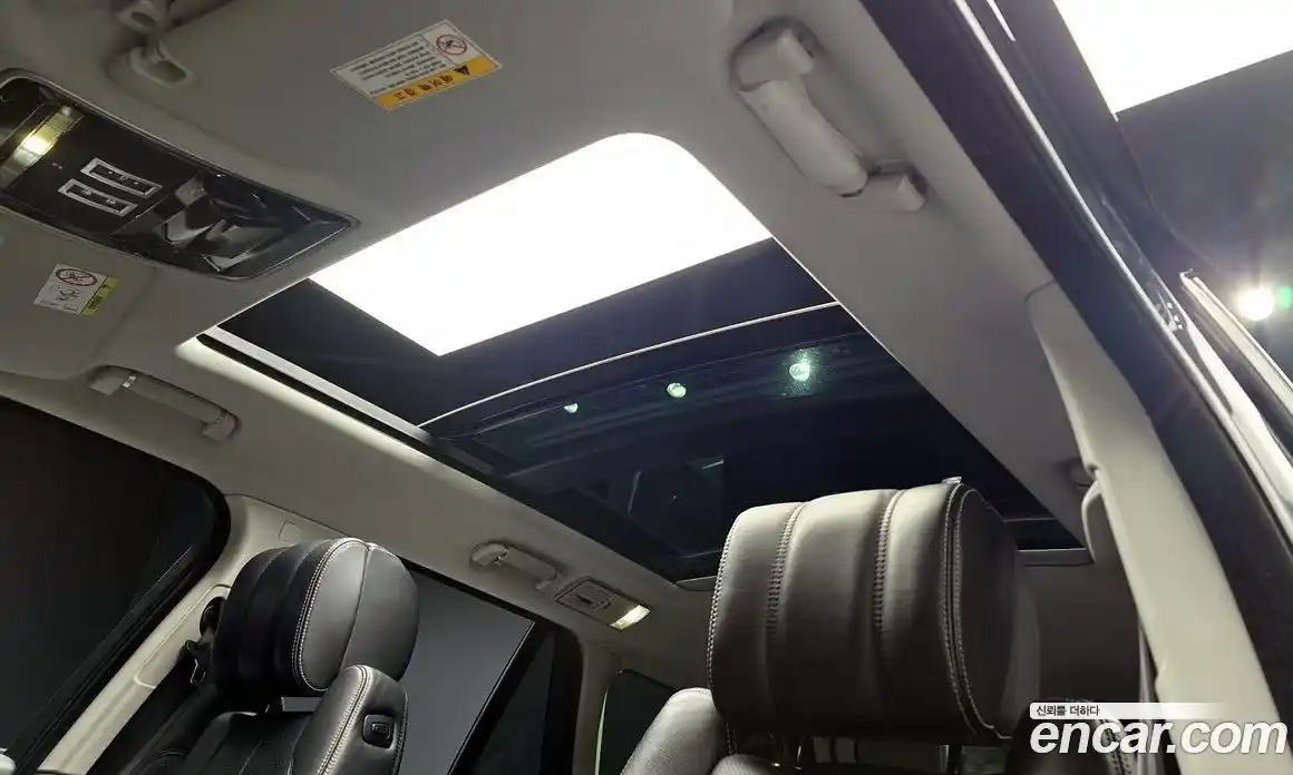 Land Rover Range-Rover 2015 4.4 Автомат в Москве № 252829, фото 4