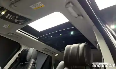 Land Rover Range-Rover 2015 4.4 Автомат в Москве № 252829, миниатюра 4