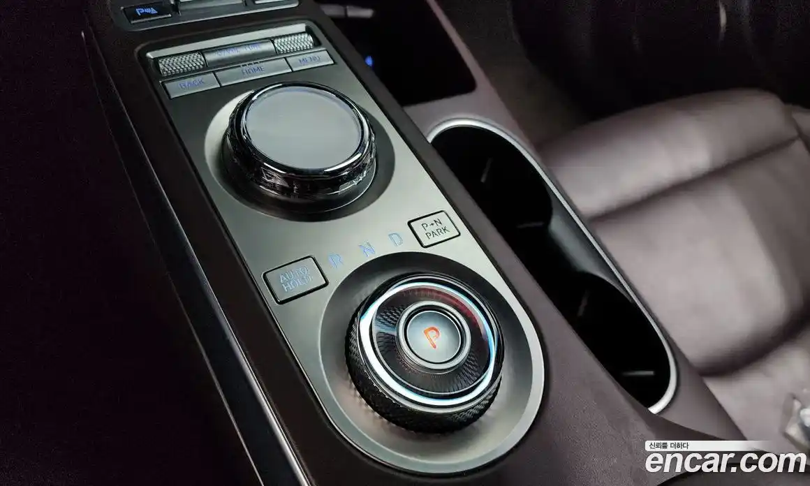 Genesis GV70 2021 2.5 Автомат в Москве № 25605, фото 18