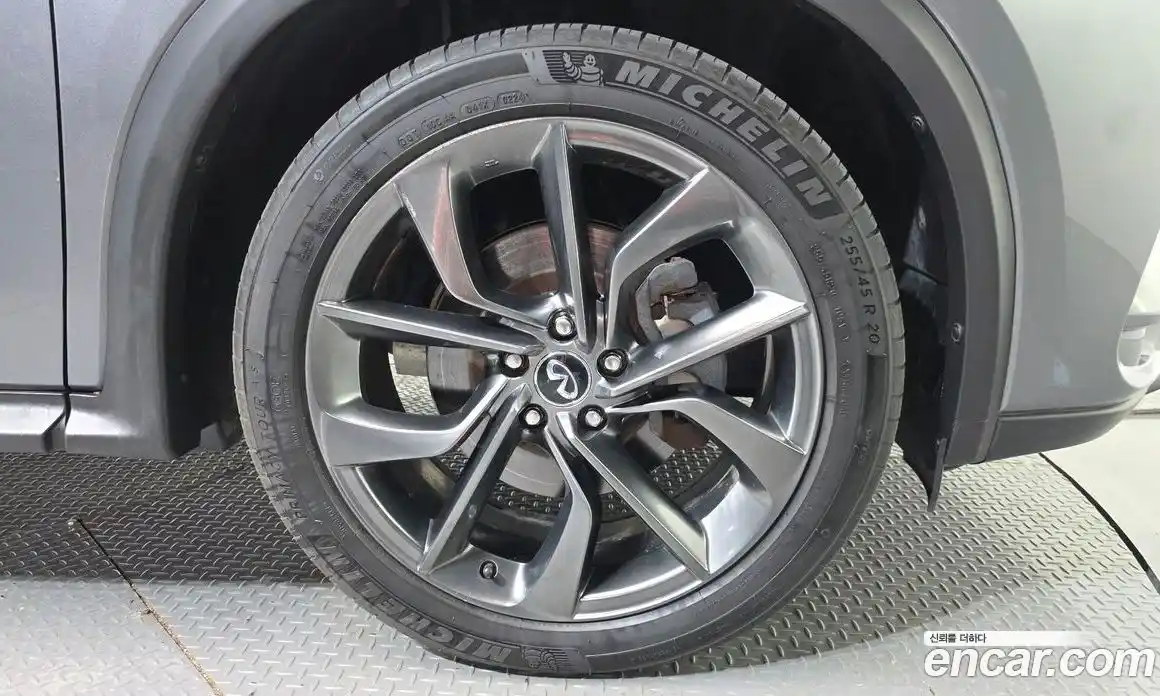 Infiniti QX50 2019 2.0 Автомат в Москве № 256148, фото 9