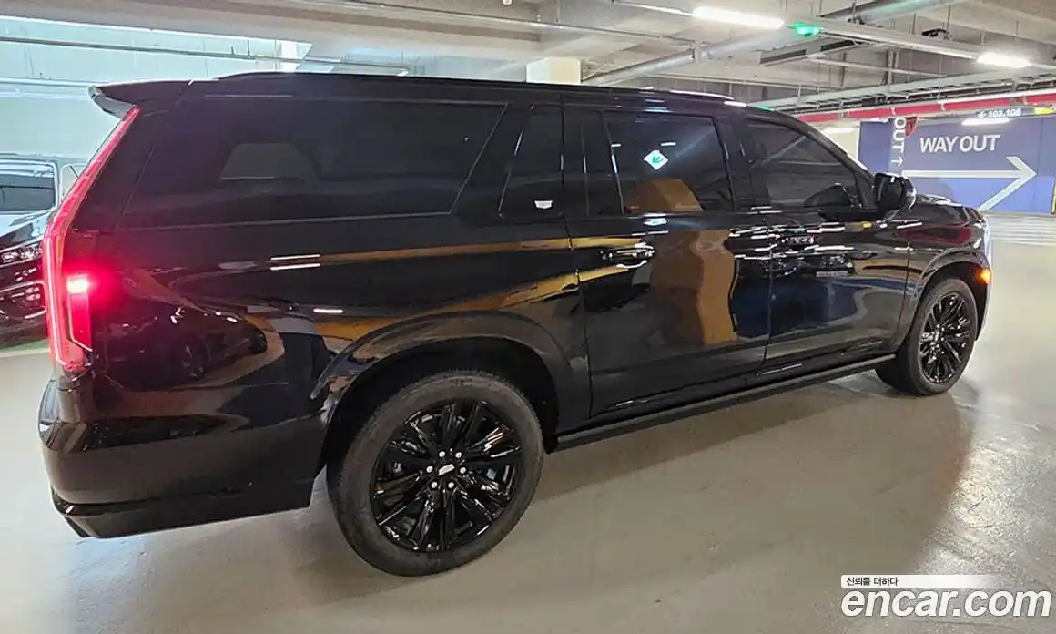 Cadillac Escalade 2024 6.2 Автомат в Москве № 256501, фото 4