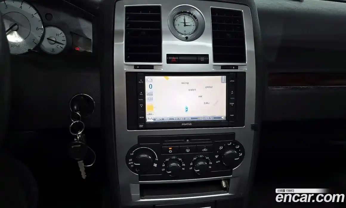 Chrysler 300C 2008 2.7 Автомат в Москве № 256739, фото 16