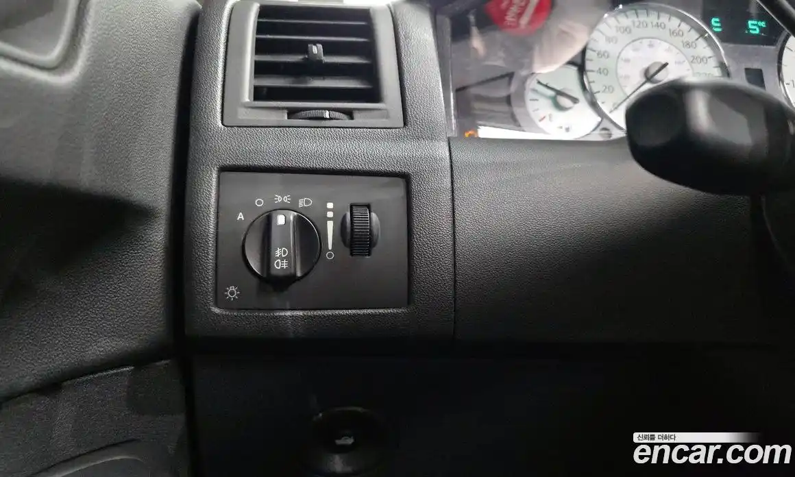 Chrysler 300C 2008 2.7 Автомат в Москве № 256739, фото 18