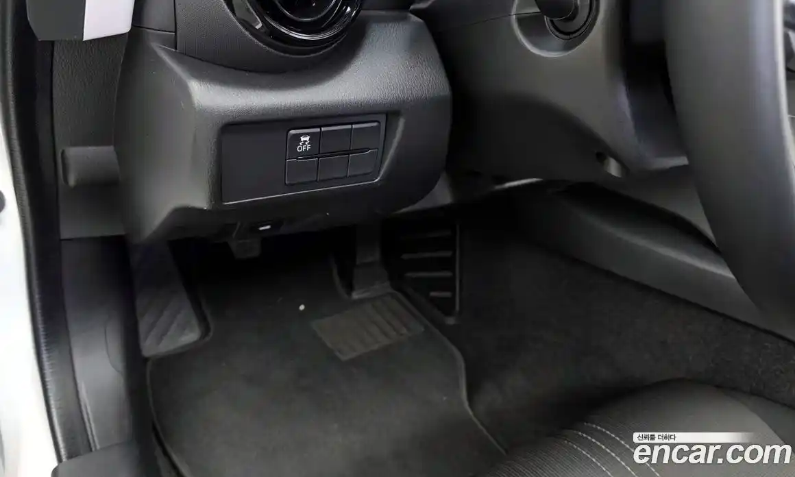 Mazda MX-5 Miata 2021 2.0 Механическая в Москве № 256933, фото 17