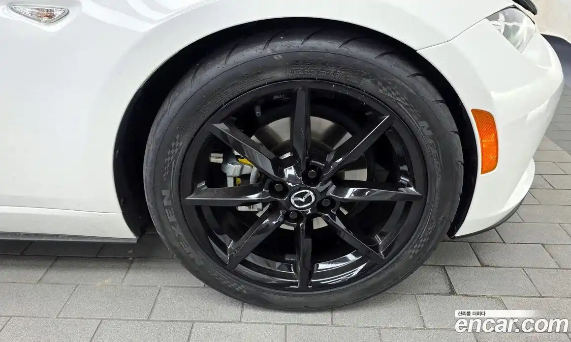 Mazda MX-5 Miata 2021 2.0 Механическая в Москве № 256933, фото 5