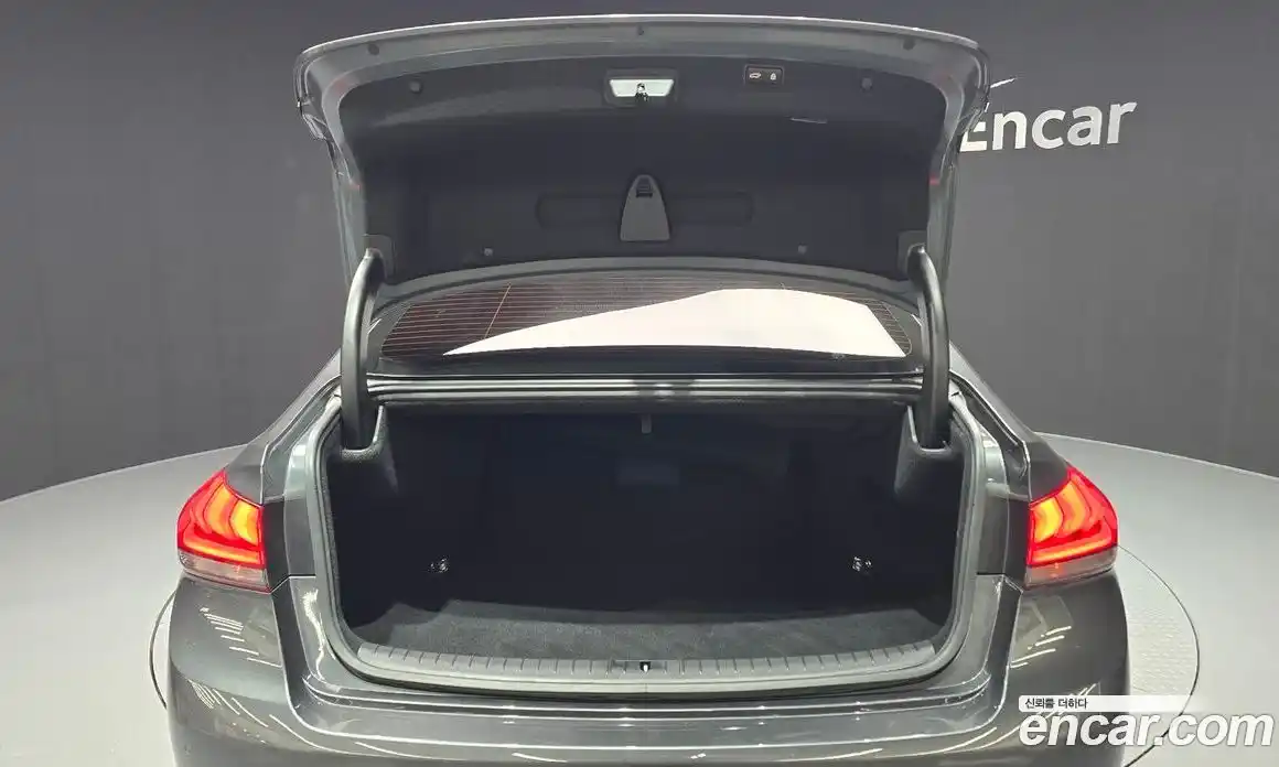 Genesis G80 2018 3.3 Автомат в Москве № 25967, фото 11