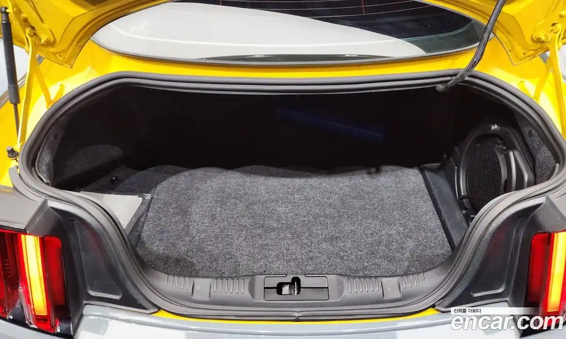 Ford Mustang 2015 5.0 Автомат в Москве № 267244, фото 4