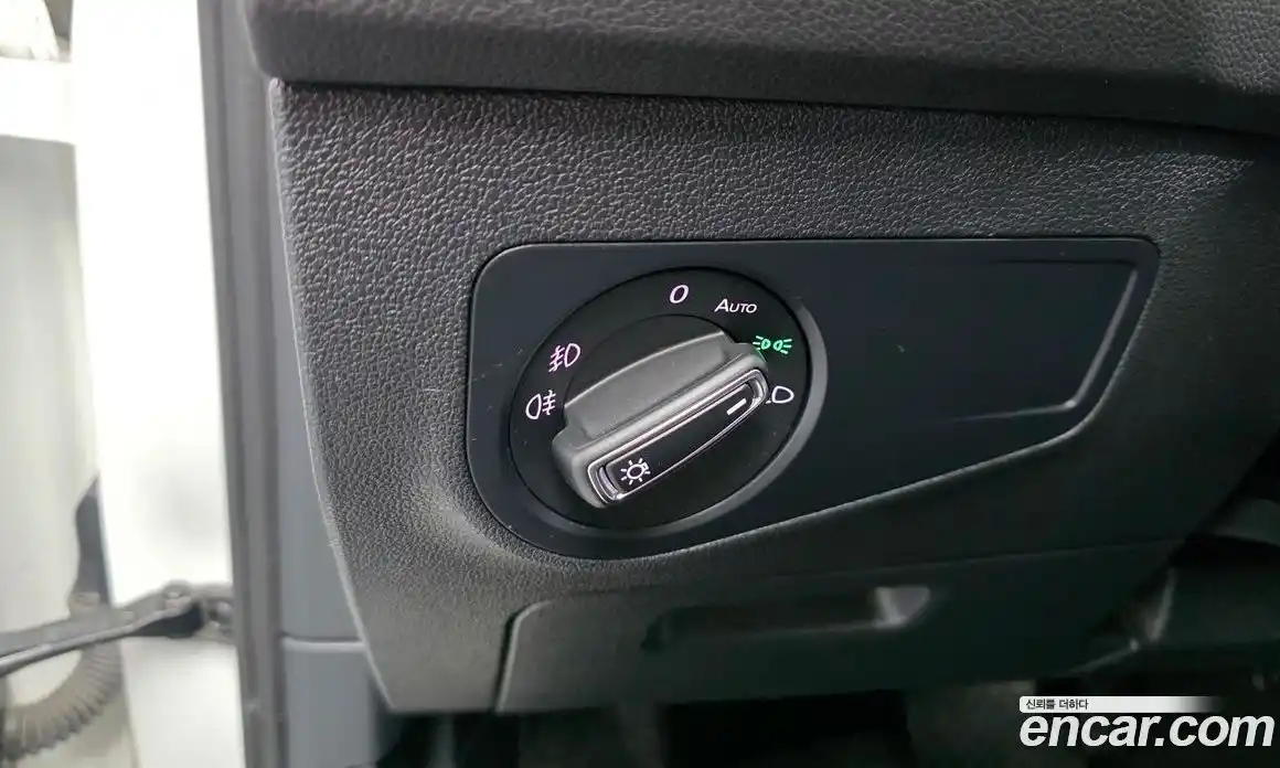 Volkswagen Tiguan 2020 2.0 Автомат в Москве № 276508, фото 11