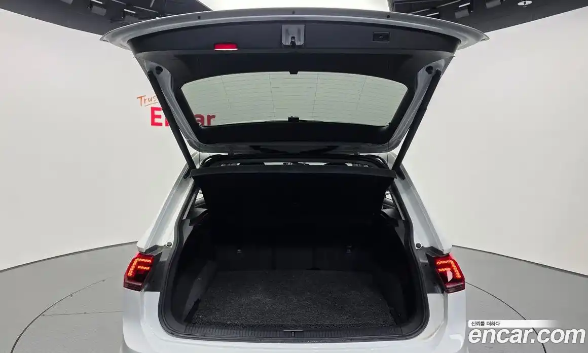 Volkswagen Tiguan 2020 2.0 Автомат в Москве № 276508, фото 20