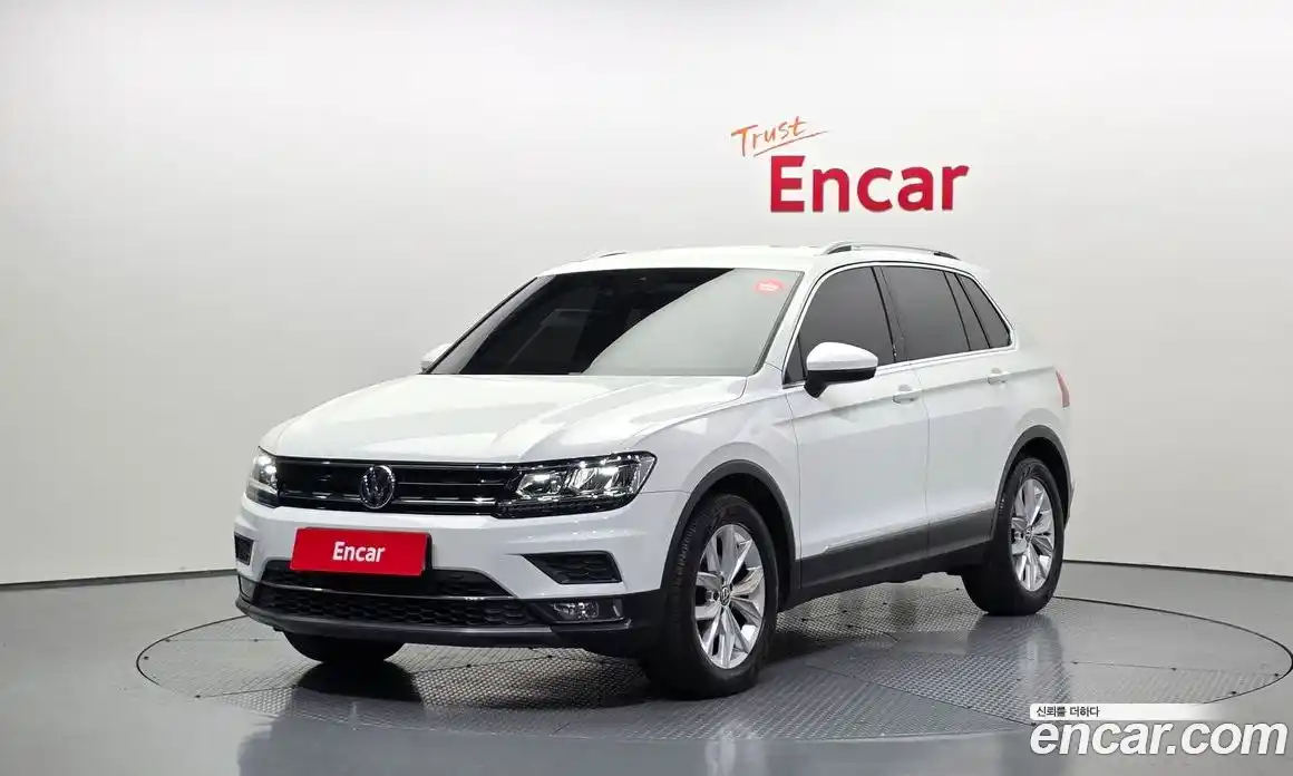 Volkswagen Tiguan 2020 2.0 Автомат в Москве № 276508, фото 6