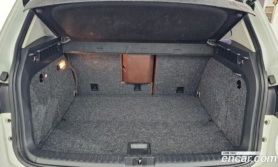 Volkswagen Tiguan 2015 2.0 Автомат в Москве № 277447, фото 15