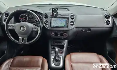 Volkswagen Tiguan 2015 2.0 Автомат в Москве № 277447, миниатюра 2