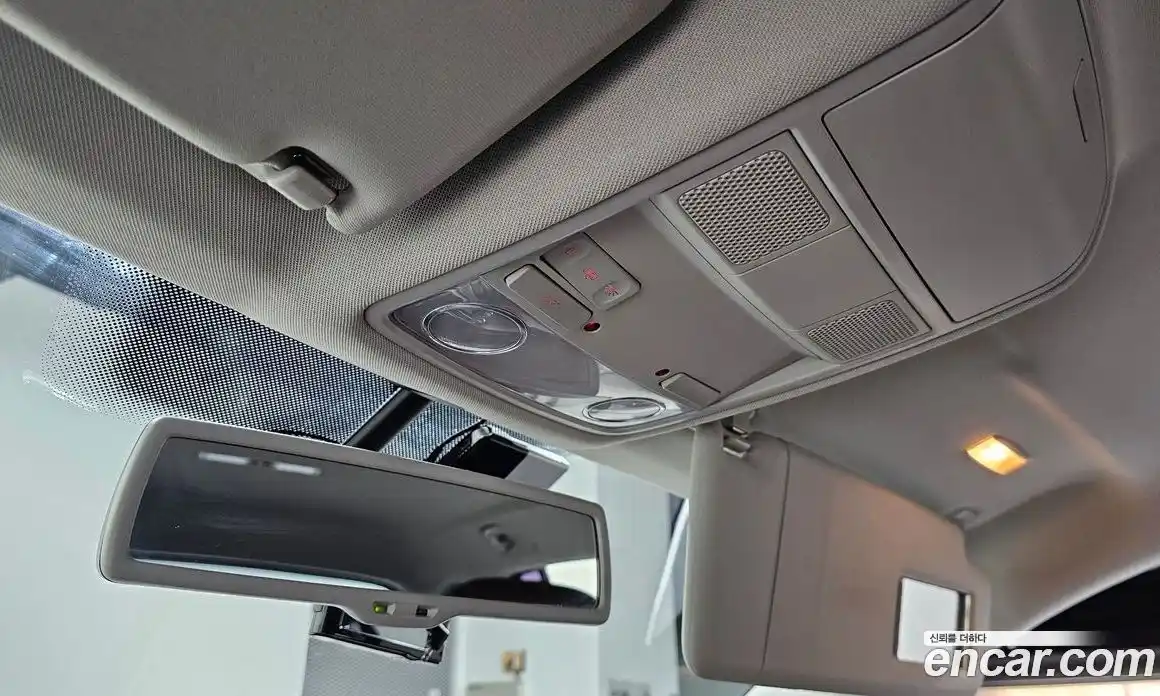 Volkswagen Tiguan 2015 2.0 Автомат в Москве № 277447, фото 8