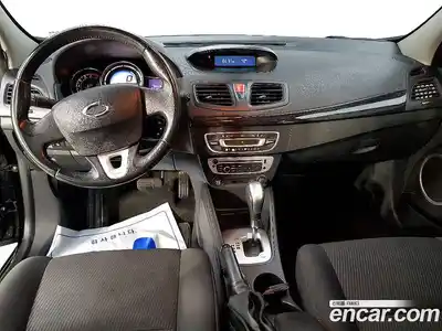 Renault SM3 2015 1.6 Автомат в Москве № 277995, миниатюра 5