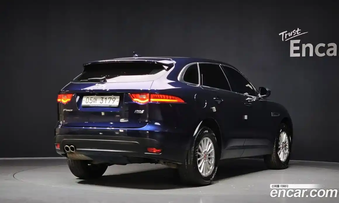Jaguar F-Pace 2018 2.0 Автомат в Москве № 283814, фото 14