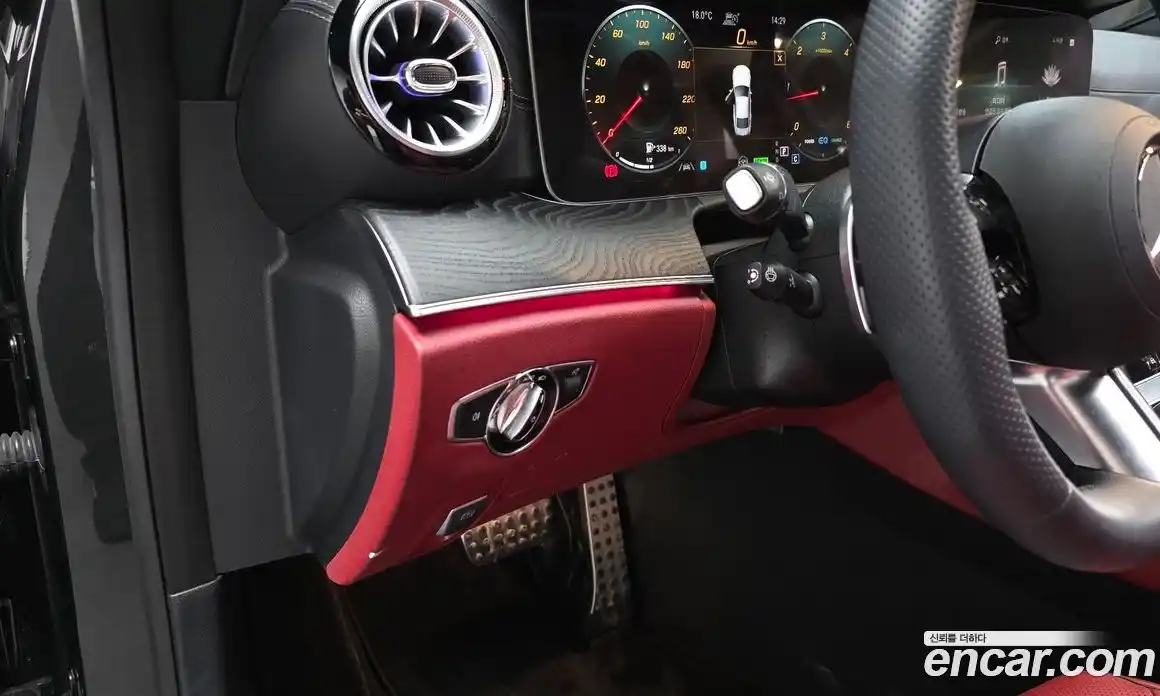 Mercedes-Benz CLS-Class 2023 2.0 Автомат в Москве № 289295, фото 3