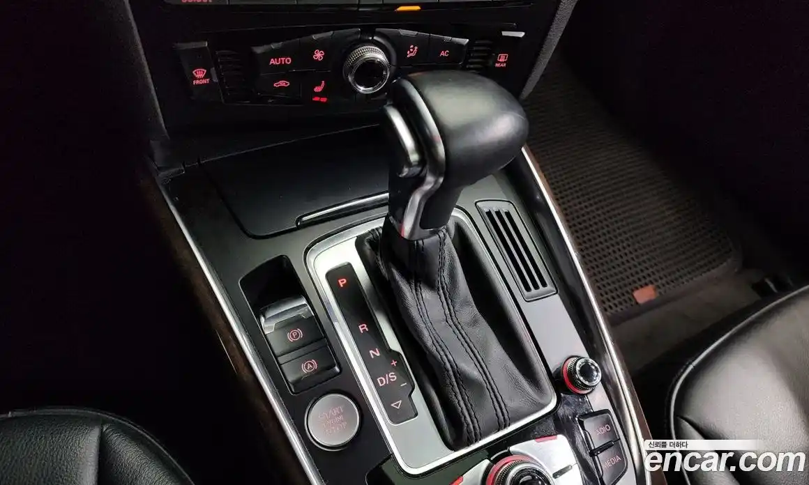 Audi Q5 2014 2.0 Автомат в Москве № 293111, фото 11